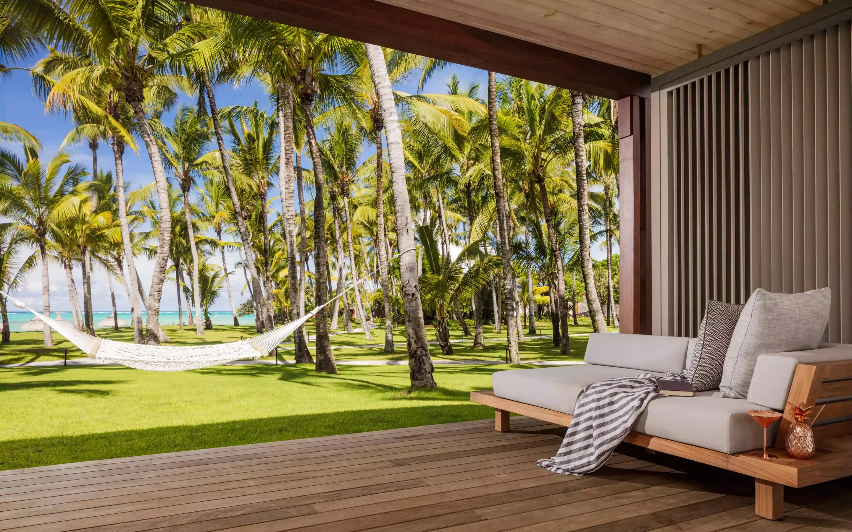 Ocean Suite Terrace Hammock at One&Only Le Saint Géran