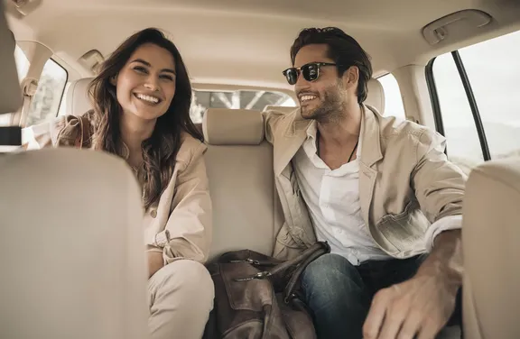 Couple Arriving at One&Only Nyungwe House