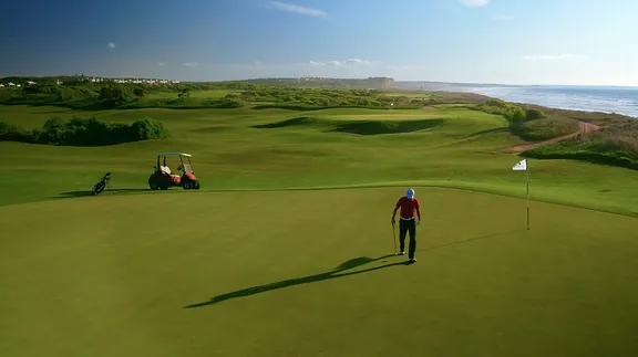 Mazagan Beach and Golf Resort - experience our Gary Player, par-72 golf course alongside Atlantic views of the ocean