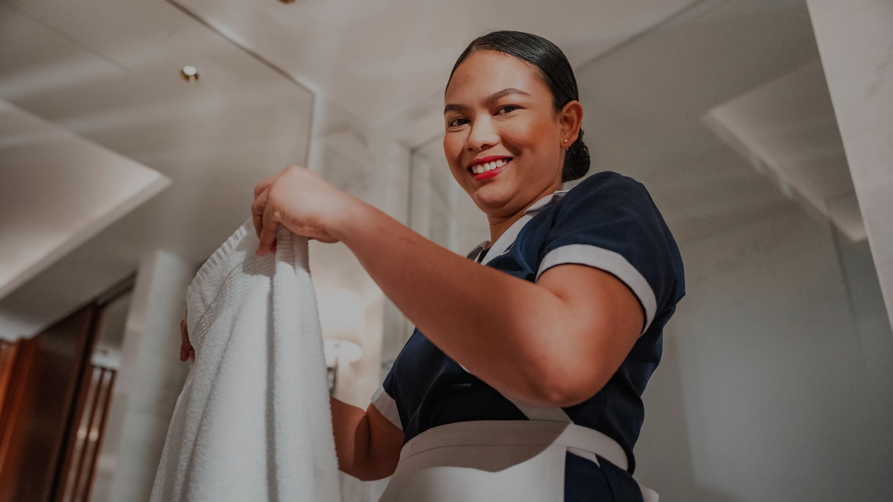 Hotel staff housekeeping - HR