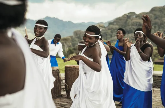 Women dancing at One&Only Nyungwe House