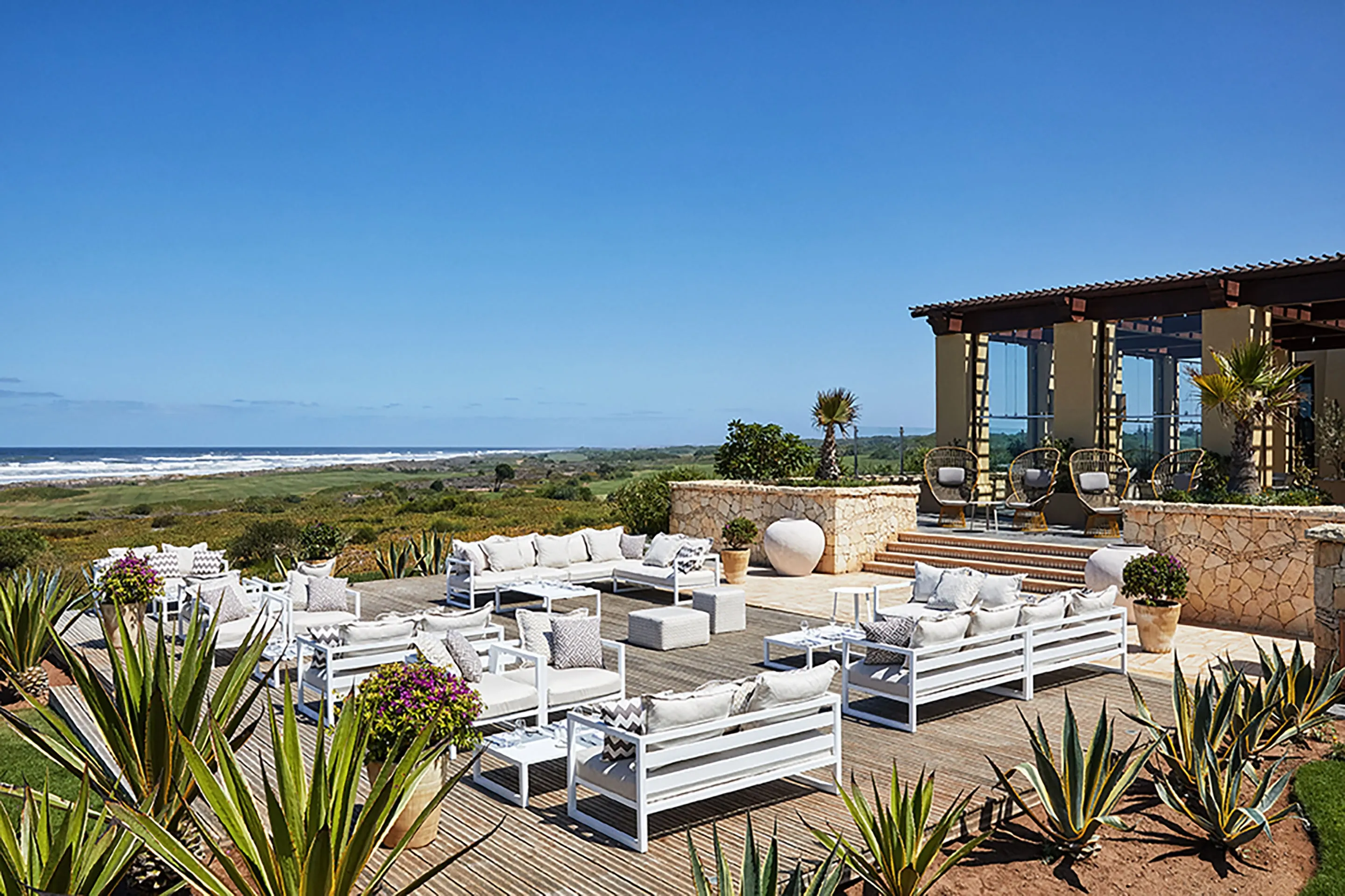 Mazagan Beach and Golf Resort - Taste the finest cuts of freshly grilled meat alongside uninterrupted views of the ocean at George