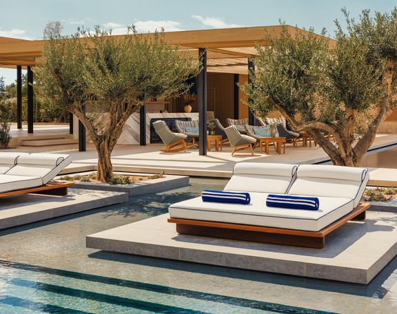 One&Only Aethesis - Minima Pool Bar