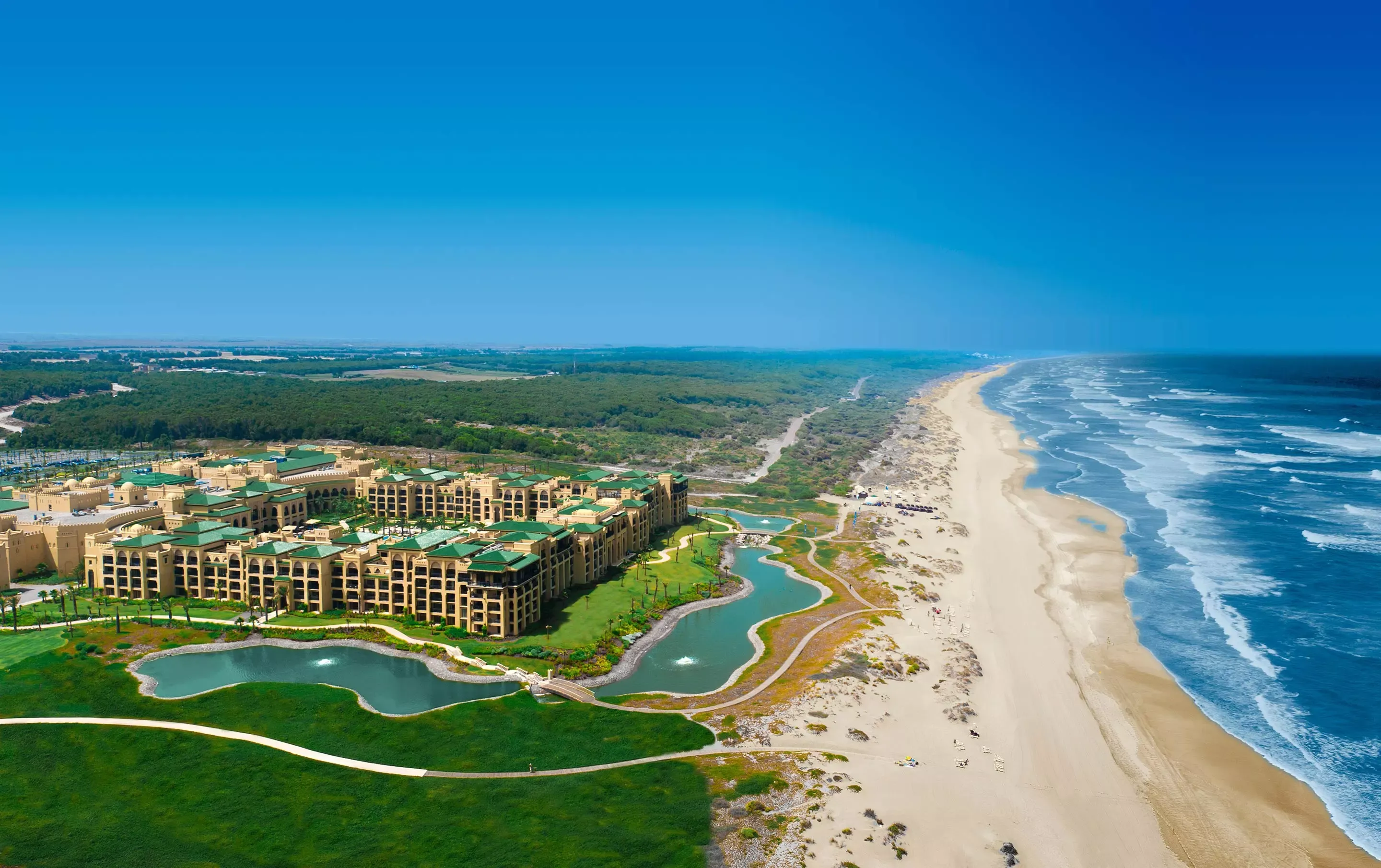 Mazagan Beach and Golf Resort - Mazagan enjoys an unrivalled position aside the Atlantic sand dunes and beach