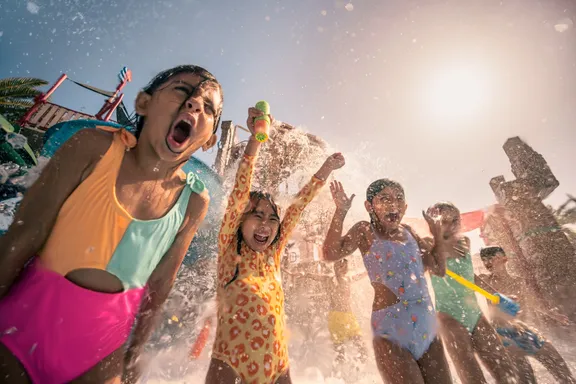 Kids Playing at Aquaventure Waterpark