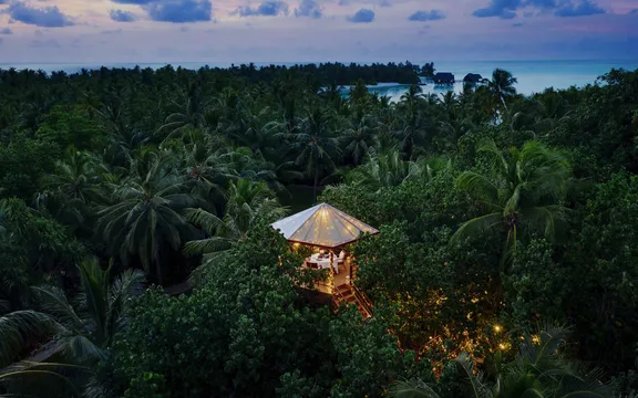 Private Dining in the Treehouse at One&Only Reethi Rah