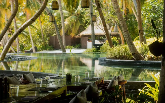 One&Only Reethi Rah - Rabarbaro - Pool View