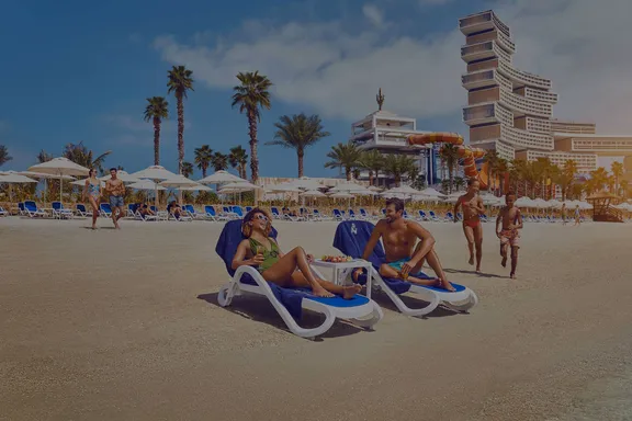 40% Tinted - Aquaventure Beach at Aquaventure World