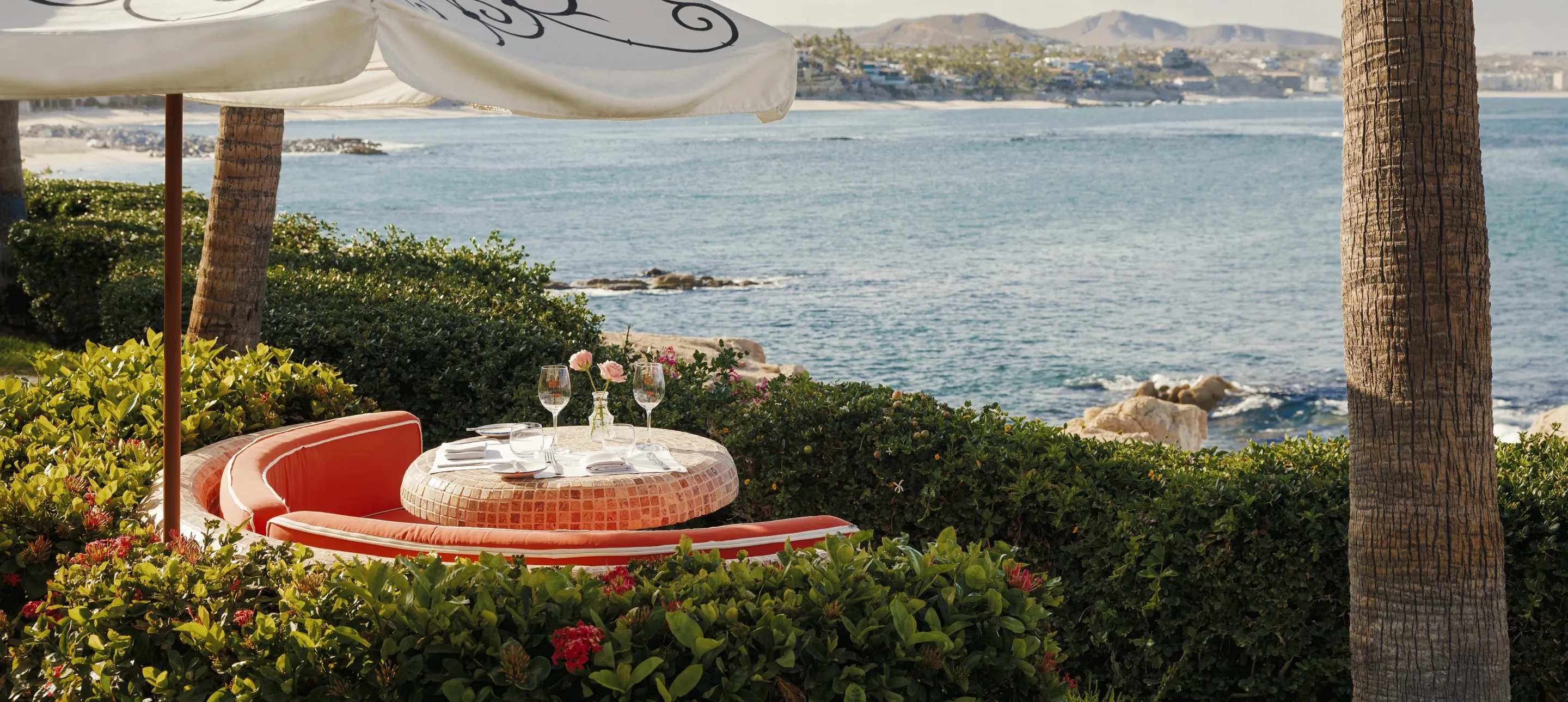 One&Only Palmilla - Agua - Garden Table Detail