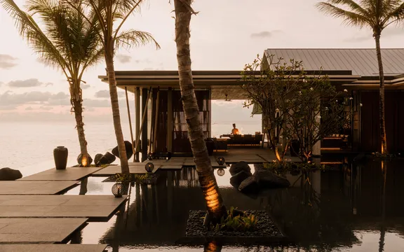 One&Only Reethi Rah - TAPASAKE - Teppanyaki Pond at Twilight