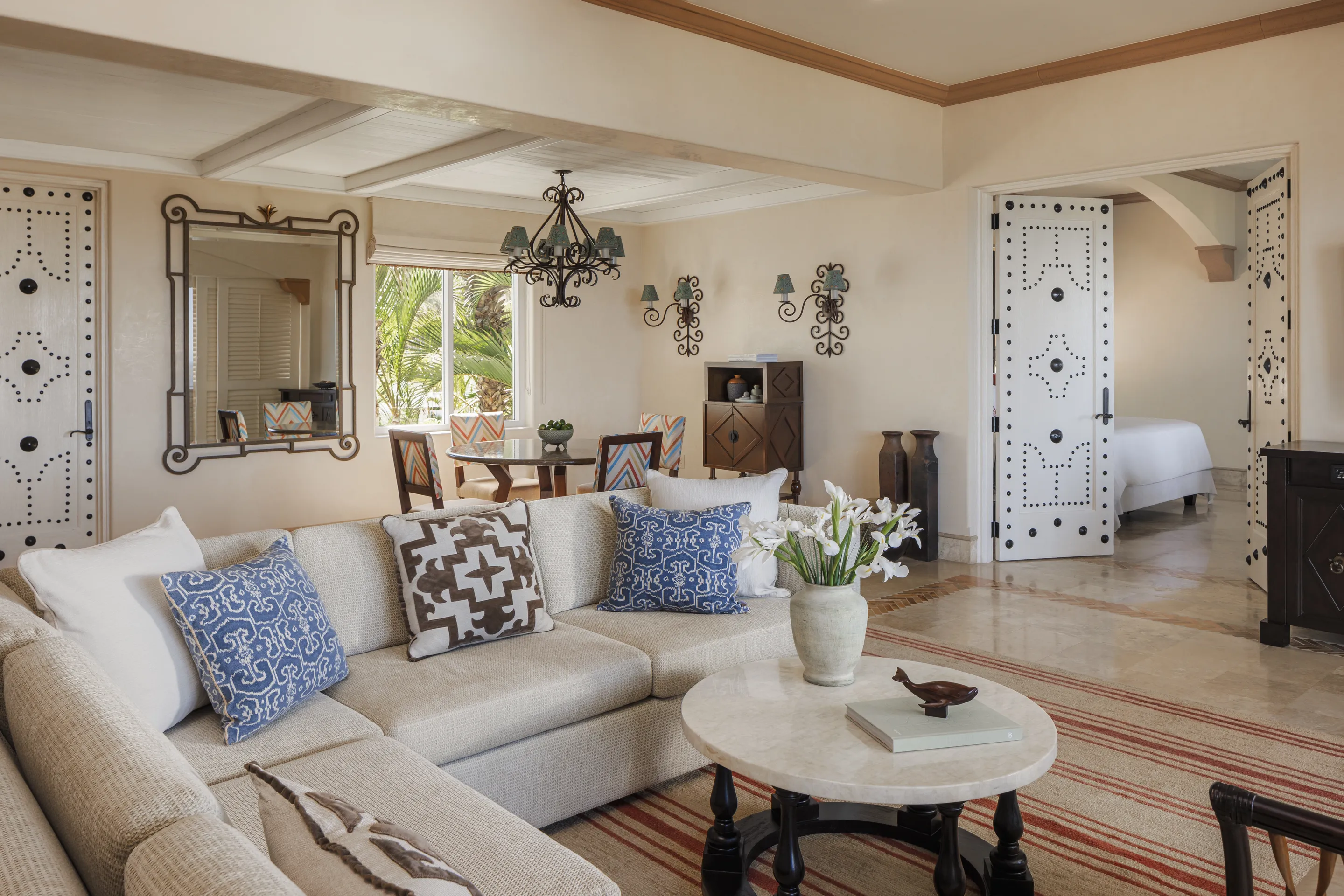 One&Only Palmilla - Grand Suite Ocean Front One Bedroom - Living Room