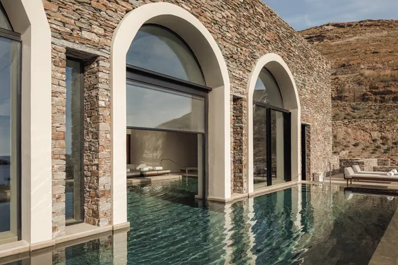 One&Only Kéa Island - Spa Pool Exterior