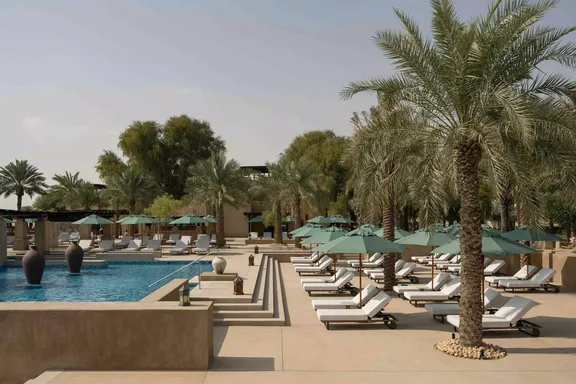 Panoramic view of the poolside at Bab Al Shams