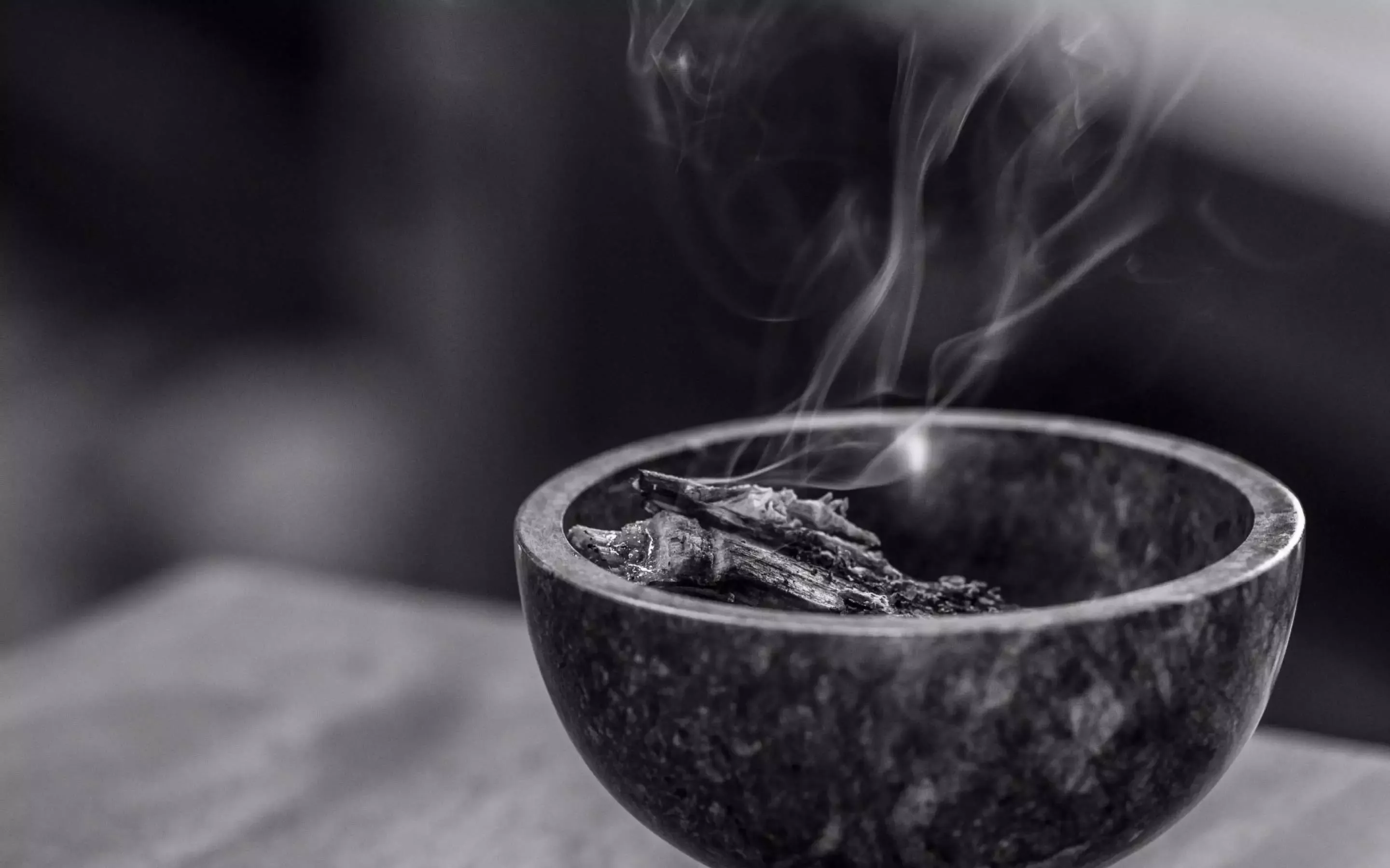 Smoke coming out of a bowl at One&Only Mandarina