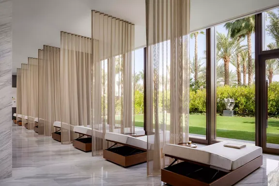 AWAKEN Relaxation Lounge Elements Retreat