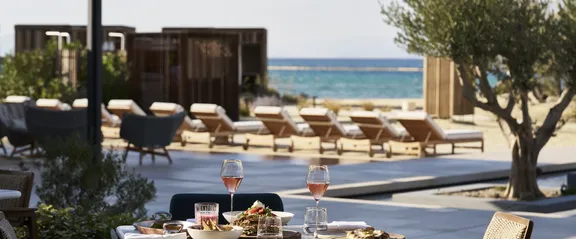 Dining Beach View | One&Only Aesthesis