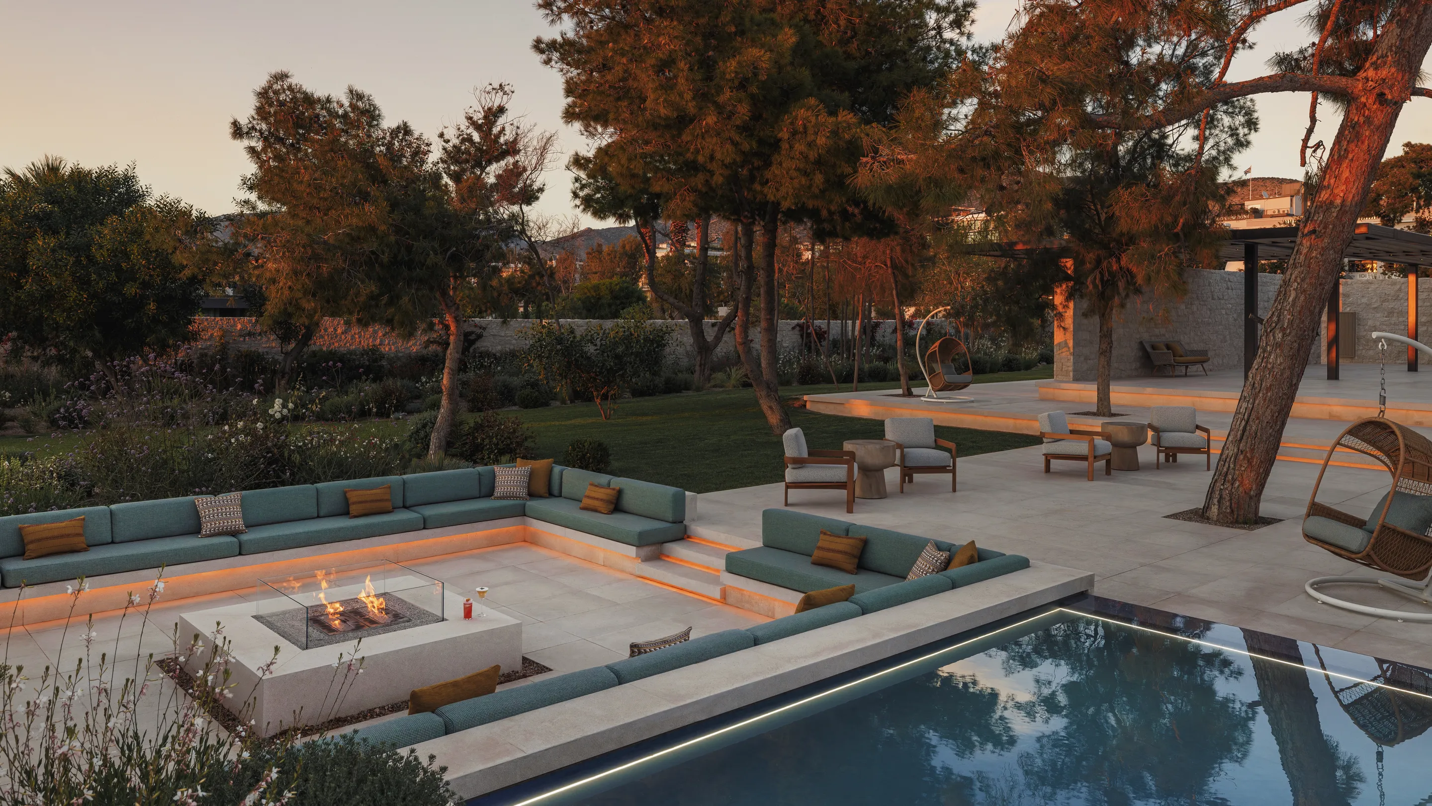 One&Only Aesthesis - Agora Courtyard - Firepit