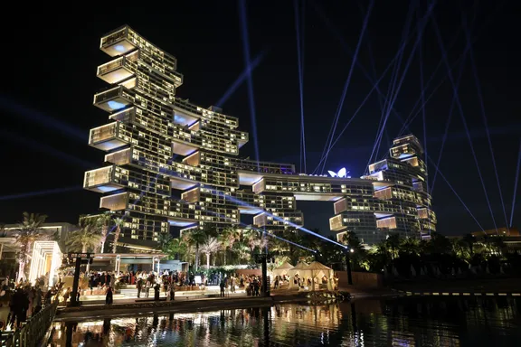 Atlantis The Royal Carbone Opening