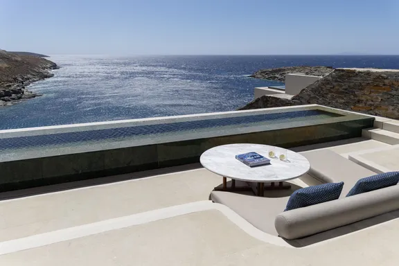 One&Only Kéa Island - Four Bedroom Grand Seafront Villa