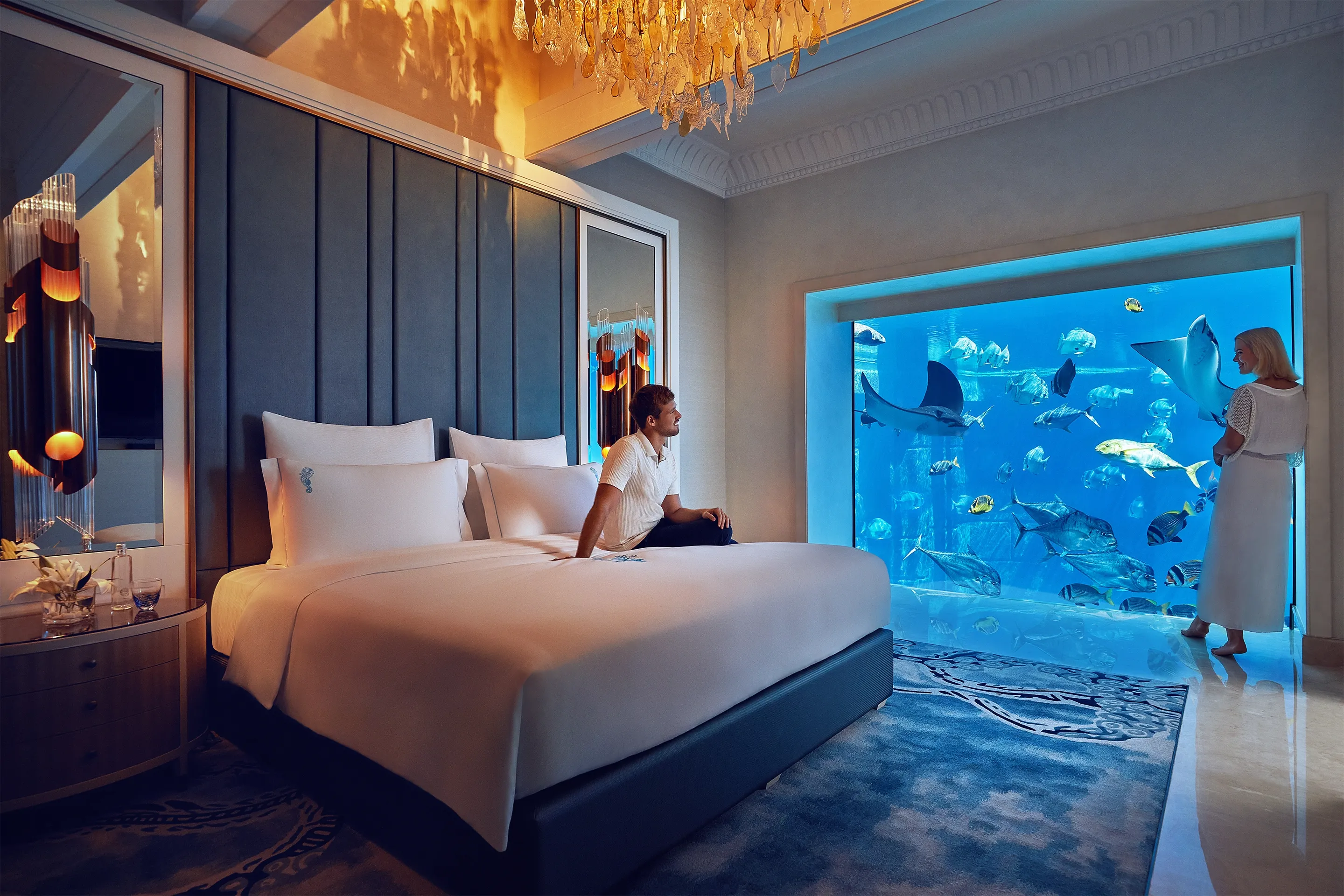 Номера супер-люкс Underwater Suite на курорте Atlantis, The Palm |  Подводный отель с видом